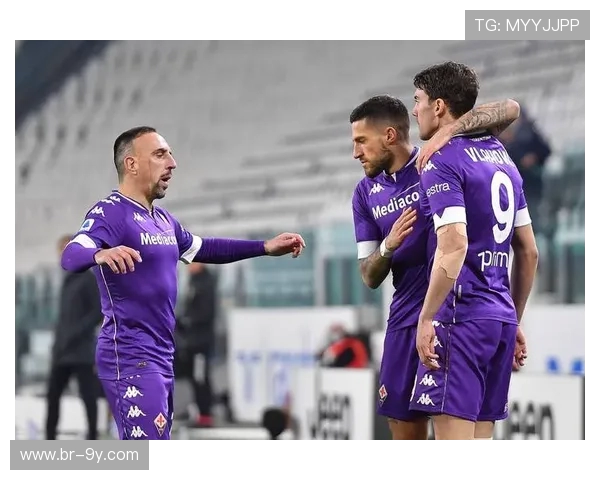 今日现场足球激情再燃强强对决引爆全场球迷热血与胜负悬念升级