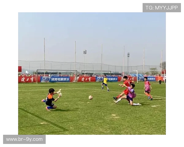 围绕健力宝足球饮料打造激情运动能量新品创意传播纪实专题亮点汇