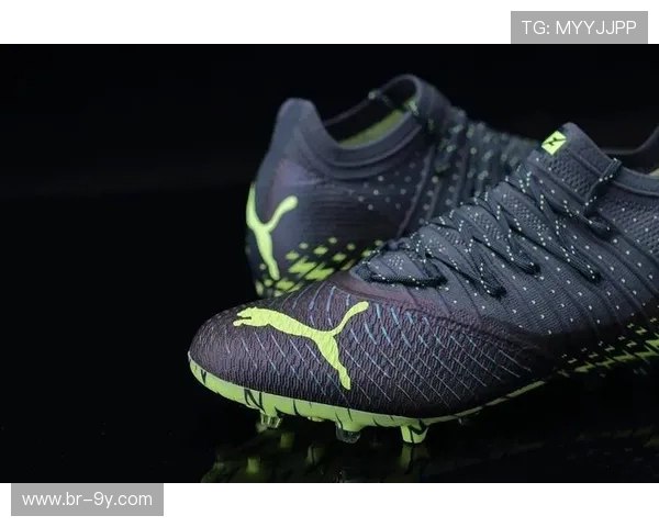 全面解析足球鞋混钉大底主流款式与实战体验及选购推荐终极指南版